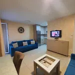 Kristina,istocno Sarajevo,vojvode Radomira Putnika 49d *
