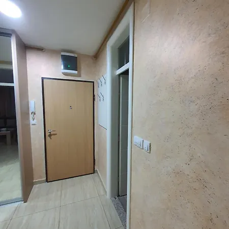 Kristina,istocno Sarajevo,vojvode Radomira Putnika 49d