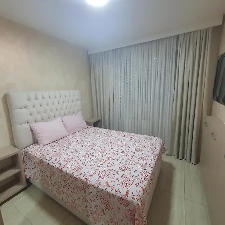 Kristina,istocno Sarajevo,vojvode Radomira Putnika 49d Saraybosna