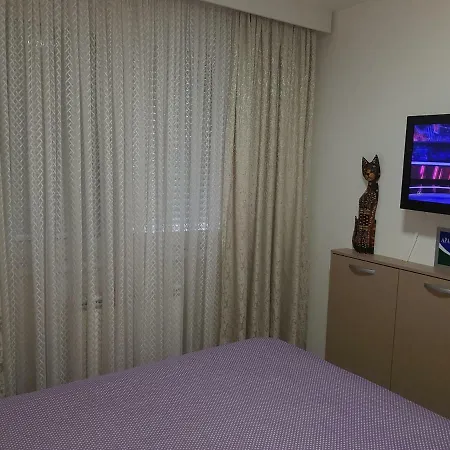 Kristina,istocno Sarajevo,vojvode Radomira Putnika 49d Sarajevo