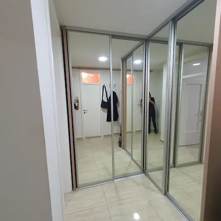 Kristina,istocno Sarajevo,vojvode Radomira Putnika 49d